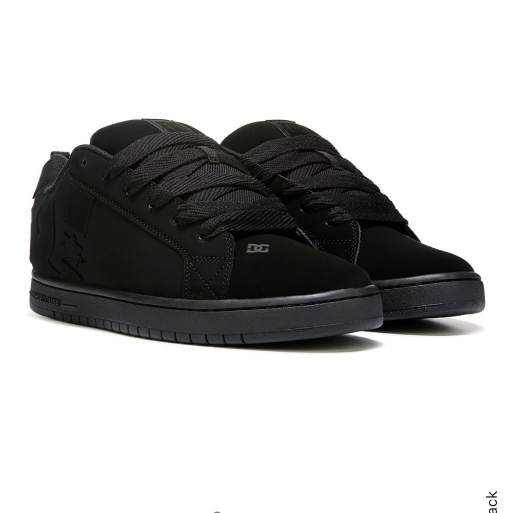 Brand new in box DC Court Graffik men’s size 10 shoes